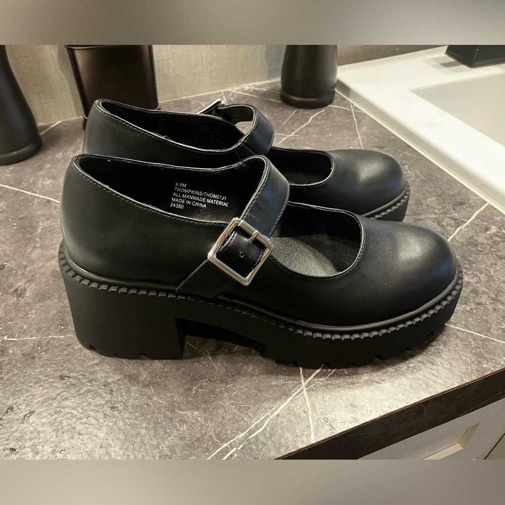 Black Mary Jane clog shoes platform